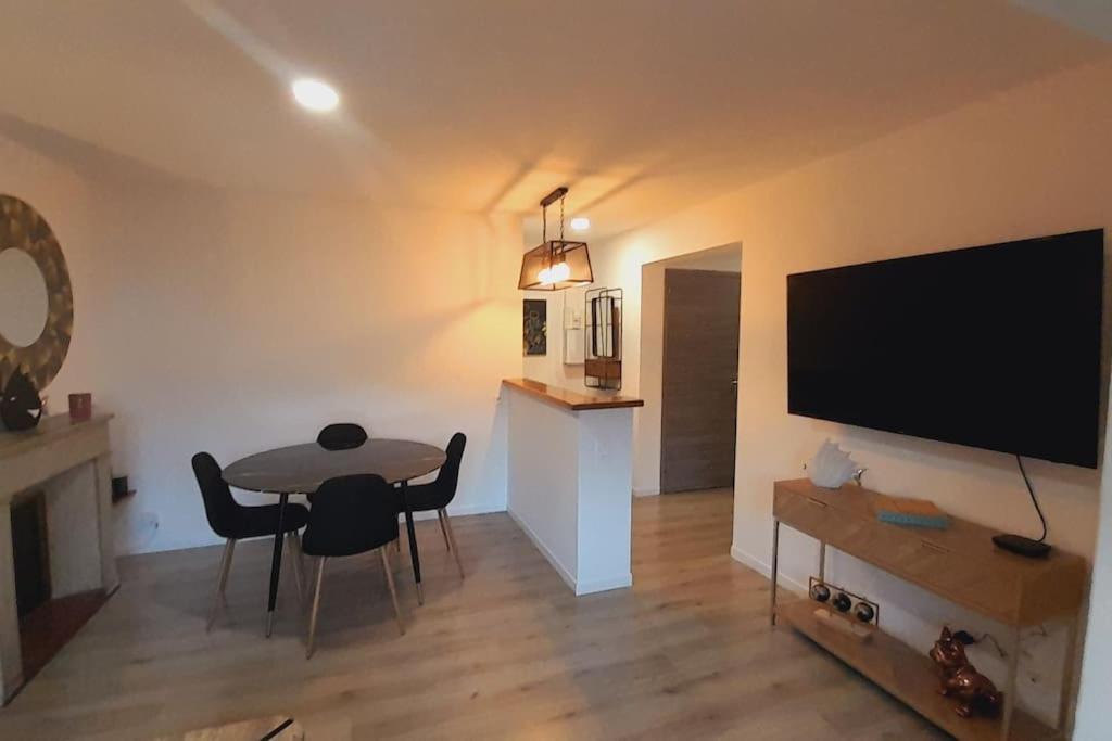 Appartement Lumineux Et Central โพรพริอาโน ภายนอก รูปภาพ