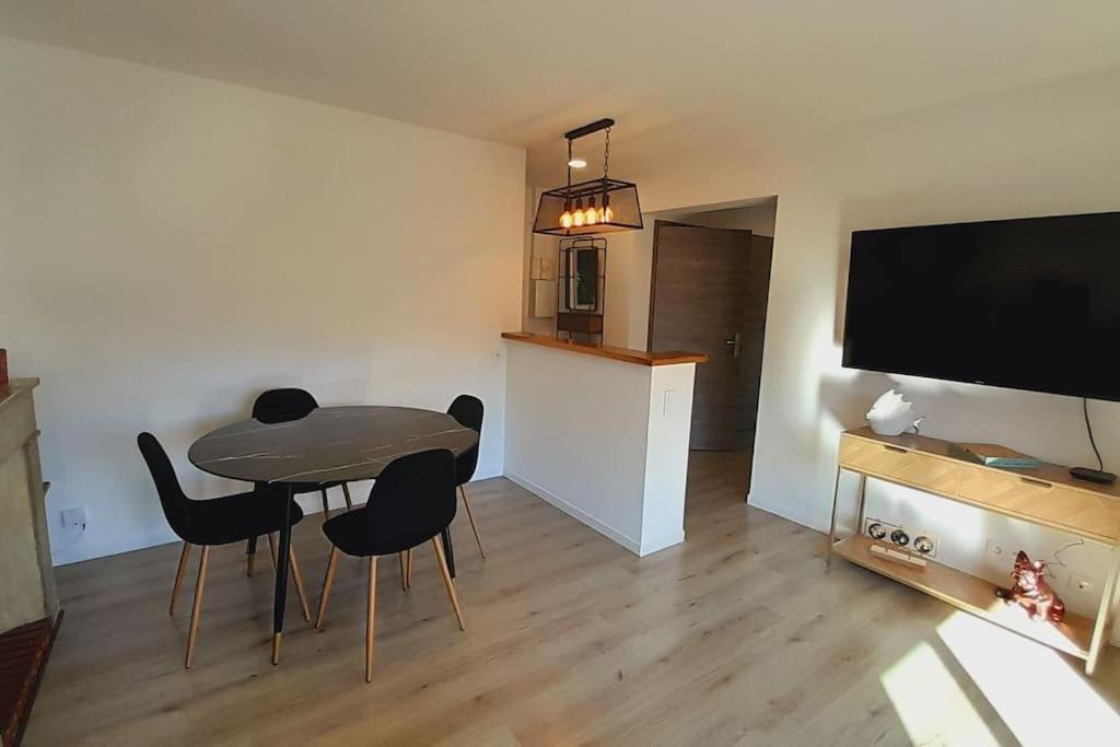 Appartement Lumineux Et Central โพรพริอาโน ภายนอก รูปภาพ
